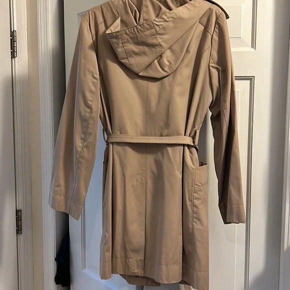 Michael Michael Kors Trench Coat - Picture 6 of 6